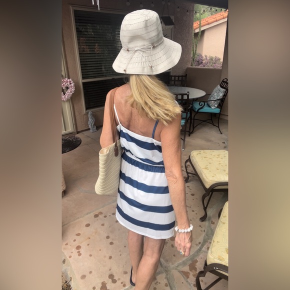 NWT COVER UP DRESS-S - Picture 9 of 15